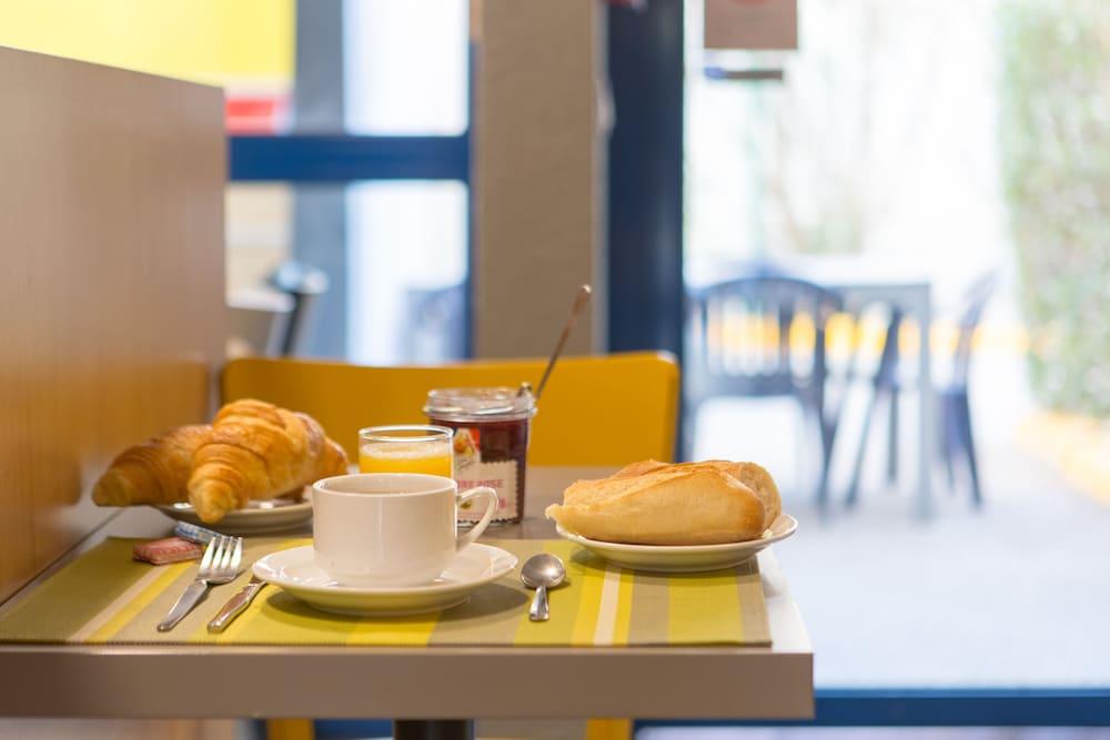 B&B Hotel Toulon La Seyne Sur Mer エクステリア 写真
