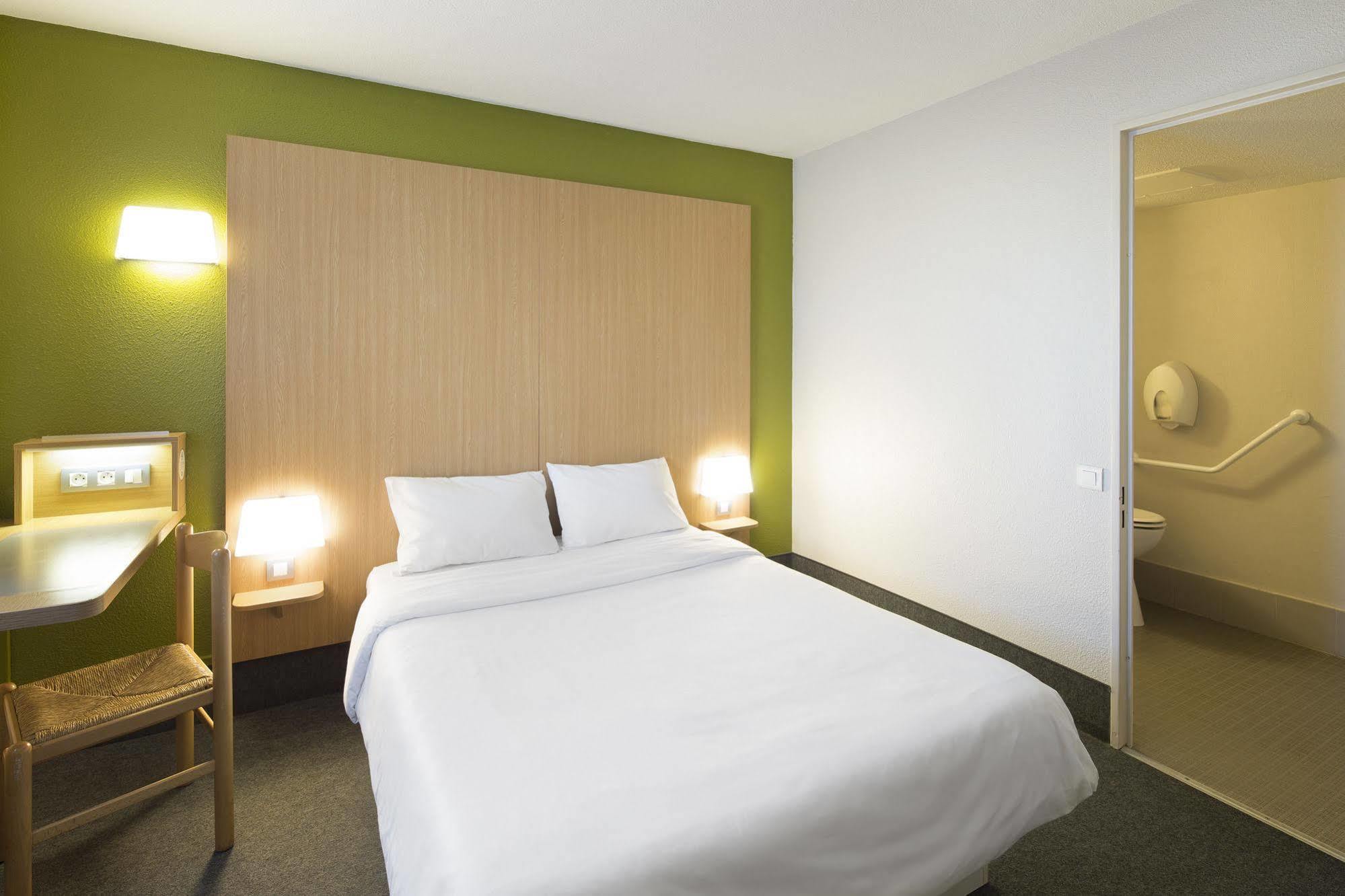B&B Hotel Toulon La Seyne Sur Mer エクステリア 写真